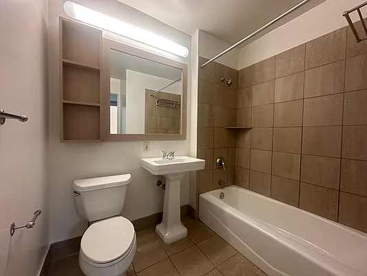 Rented by Greystar | media 5