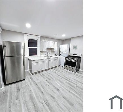 1st image of 42 Kenmore Ave Floor 1
