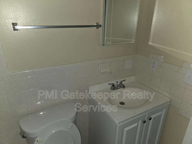 2459 Montana Ave #4 — Photo 12