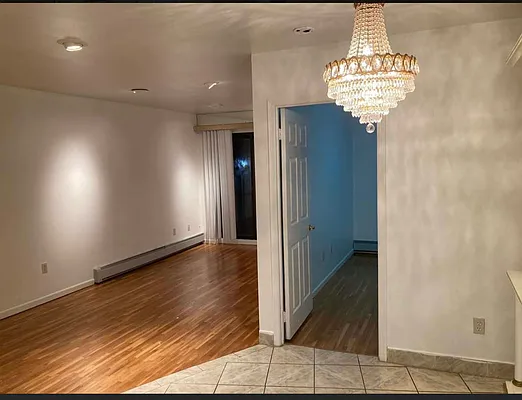 Rented by 18 REALTY | media 6