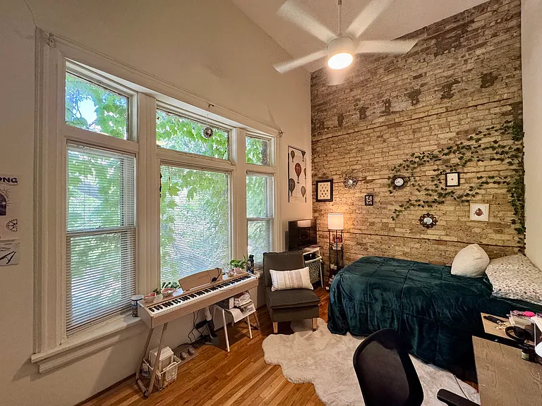 1057 W Belden Ave #3A — Photo 9