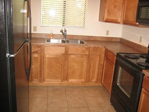 2nd image of 750 E Northern Ave Unit 2017