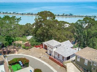 8 San Diego Ct, Brisbane, CA 94005