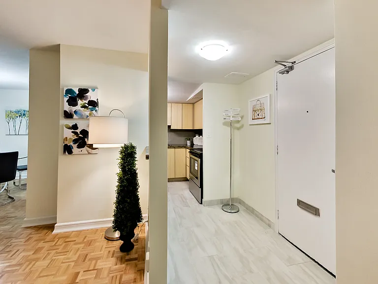 625 Roselawn Ave — Photo 69