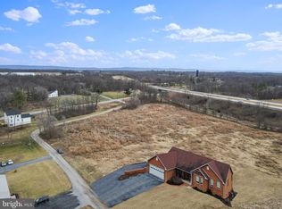 8 Minerva Ct, Kearneysville, WV 25430