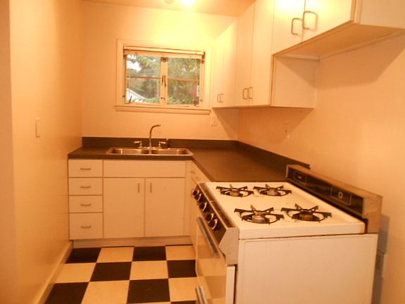 3rd image of 79 W 5th Ave APT 1A