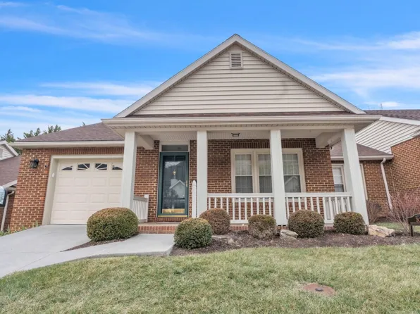 308 Rhododendron Ln, Bluefield, WV 24701