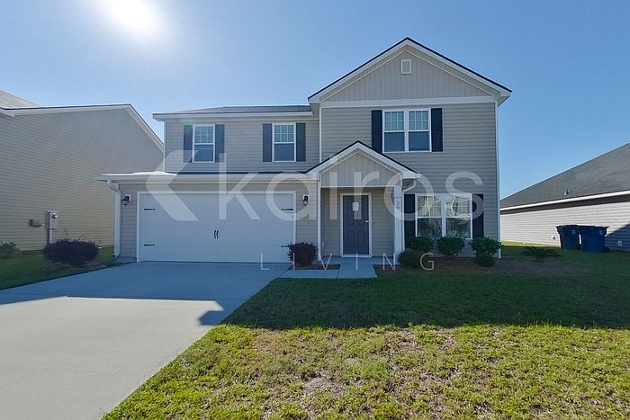1st image of 20 Red Oak Dr