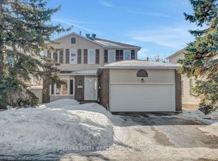 798 Lalande Ter, Ottawa, ON K4A 2M4
