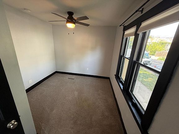 2nd image of 923 Sherburne Ave APT 1