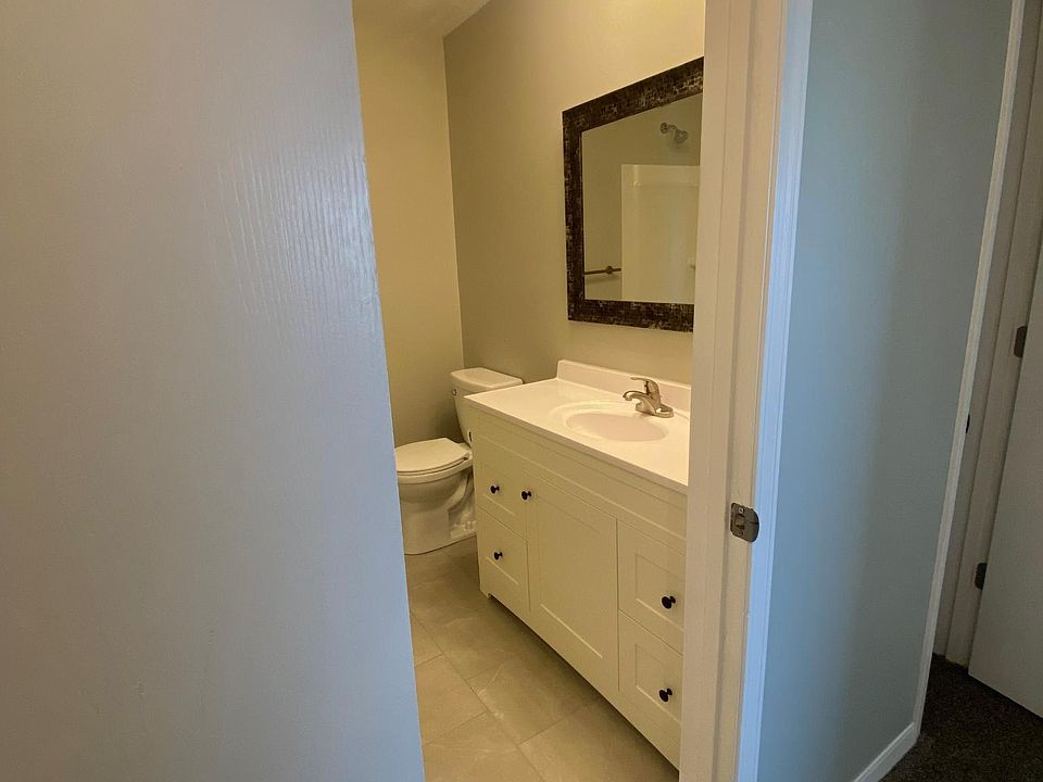 2nd image of 115 NW 64th St #115