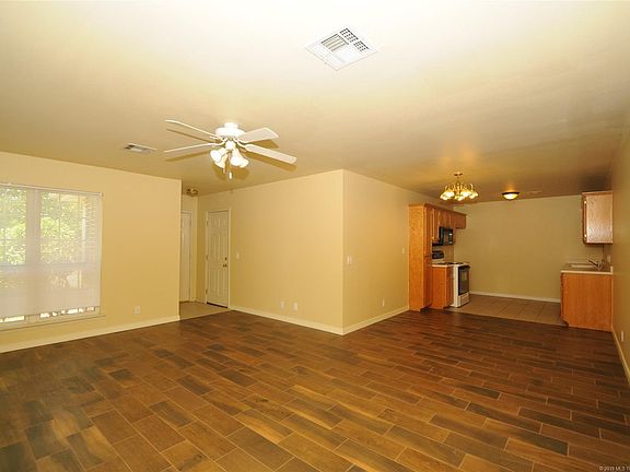 3rd image of 1221 W Jackson Ct
