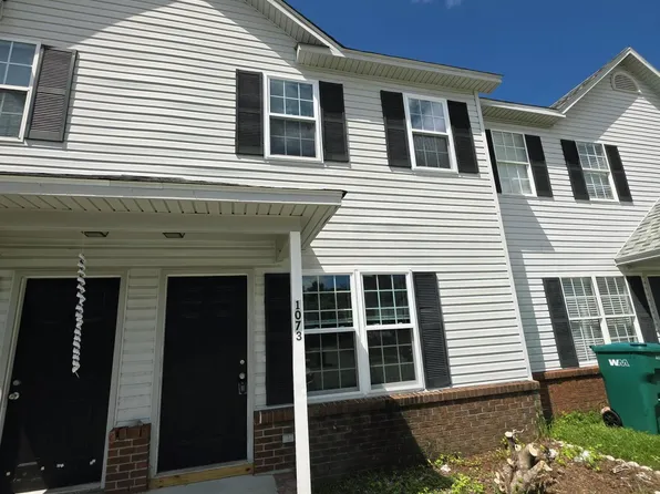 1073 W Pueblo Dr, Jacksonville, NC 28546