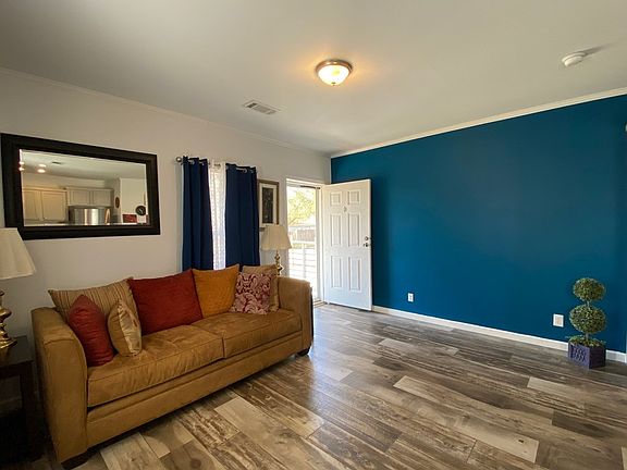 5th image of 4 Conlin Dr