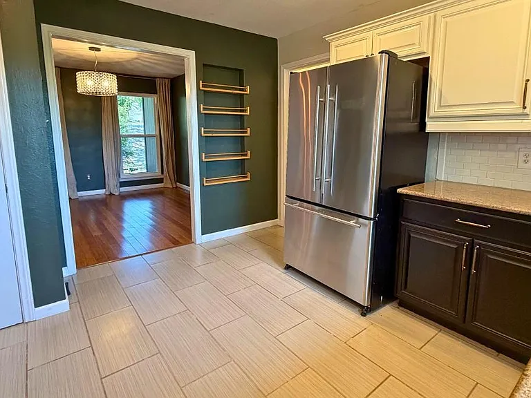 11207 Terrace Bluff Dr — Photo 8