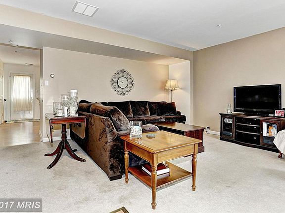 2nd image of 208 Moser Cir