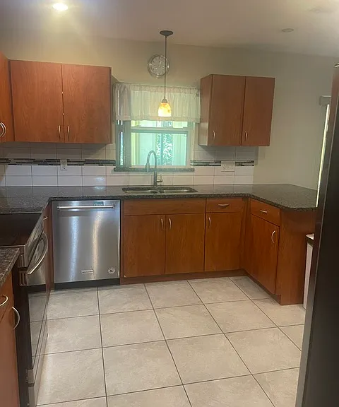 1799 S Belcher Rd — Photo 3