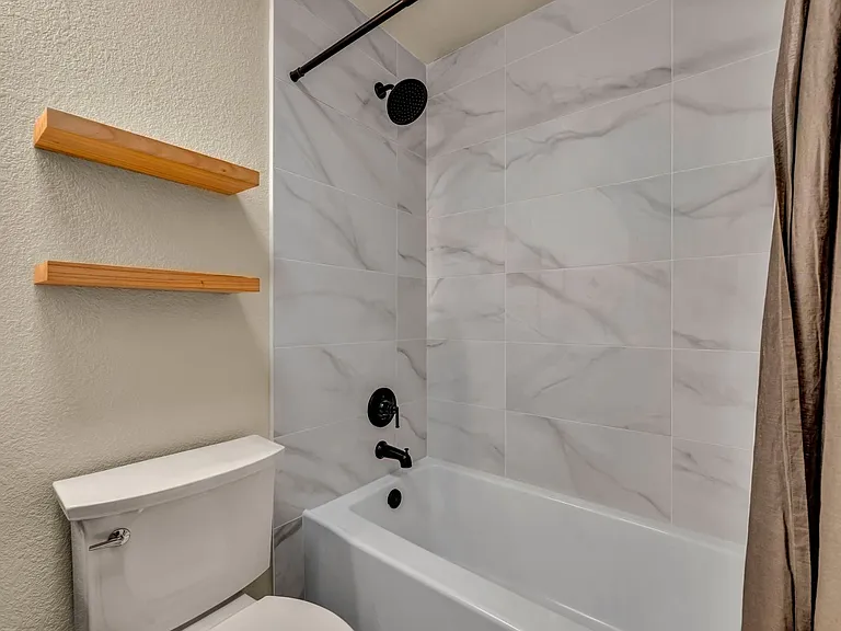 7554 Wheeldale Cir — Photo 25