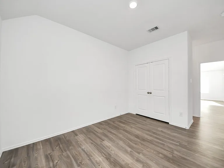 26631 Castiel Dr — Photo 17