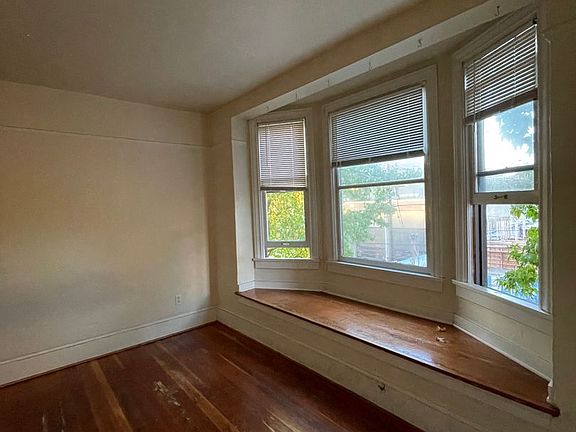 5th image of 1323 E Pine St #206