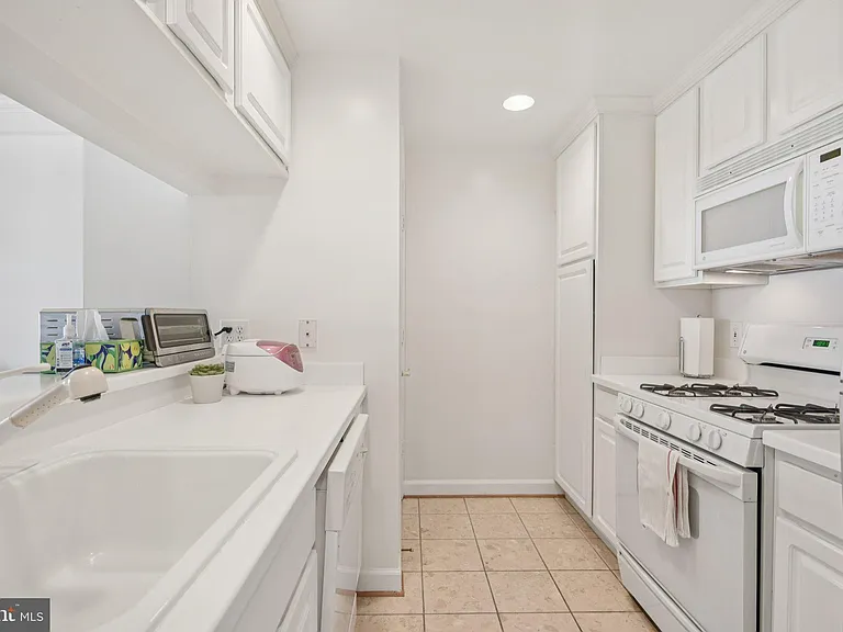 901 N Monroe St #1013 — Photo 6
