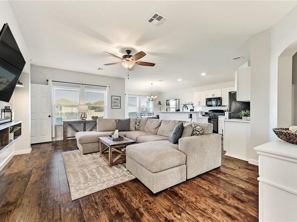 436 Musgrav, Kyle, TX 78640
