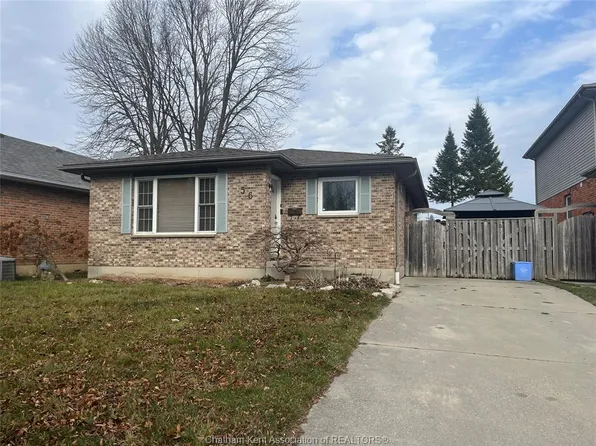 56 Mulberry Ct, Chatham Kent, ON N7M 6H8