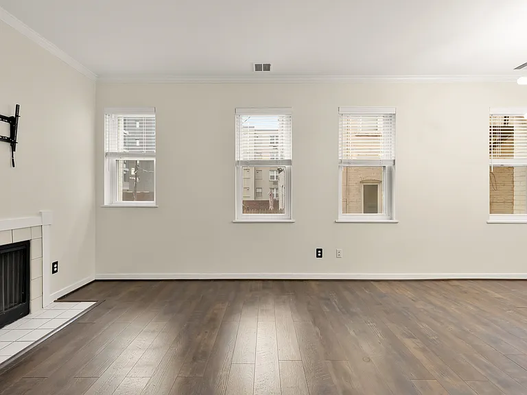 2114 N St NW #15 — Photo 4