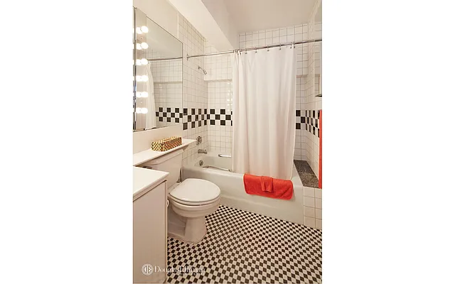 Sold by Douglas Elliman | media 18