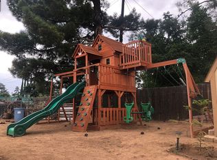 130 E 12th St, Beaumont, CA 92223