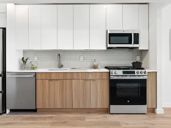 30-33 29th Street image 2 of 9