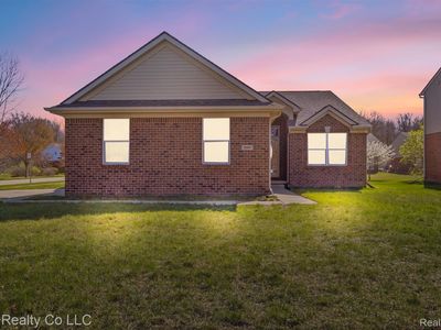38991 Willow Creek Pkwy, Westland, MI, 48185