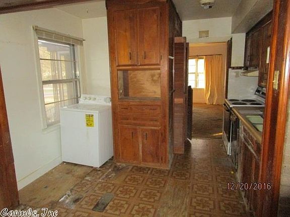 4th image of 4713 Lakeshore Dr