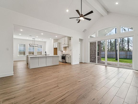 7th image of this home