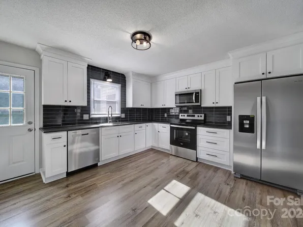 442 Stoneycreek Ln, Rock Hill, SC 29730