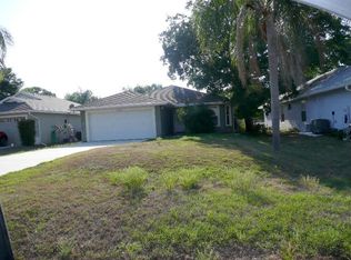 4936 Bunyan St, Sarasota, FL 34232