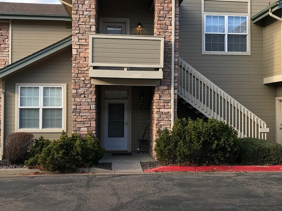 Staircase leading up to the condo's entrance