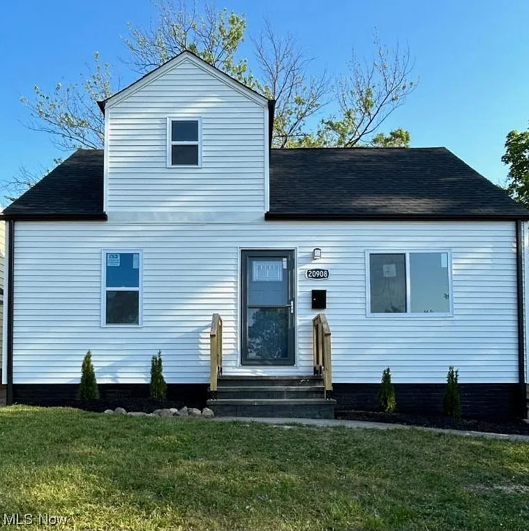20908 Hansen Rd photo 1