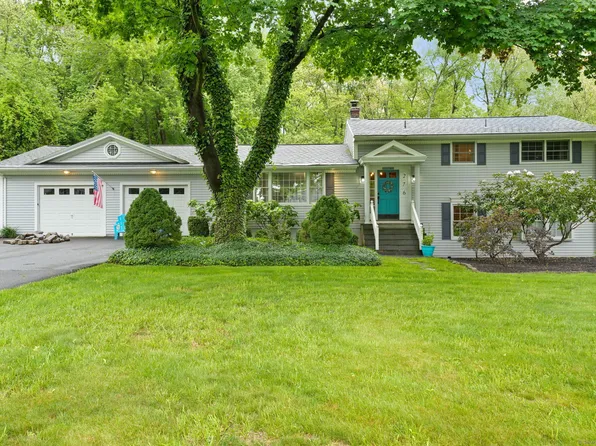 276 Sarah Circle, Orange, CT 06477
