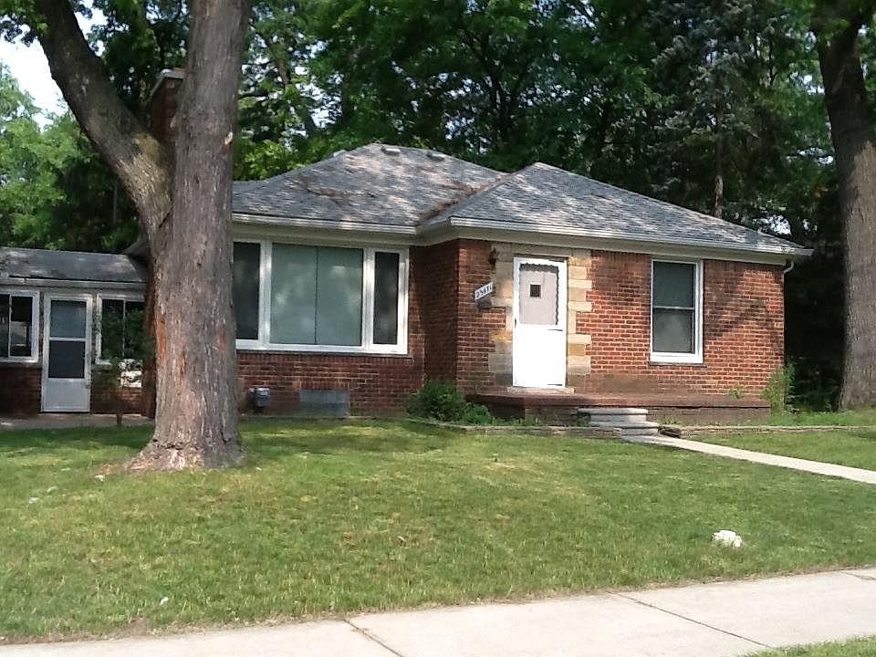 1st image of 23471 Roanoke Ave