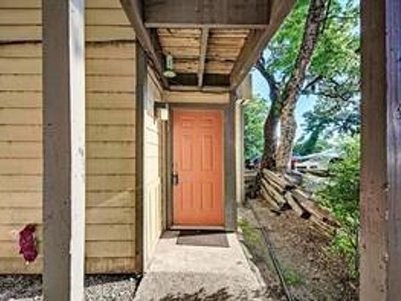 2nd image of 1000 W 26th St APT 113