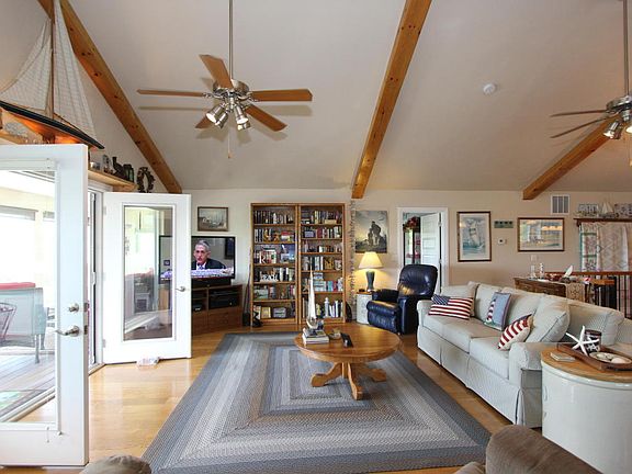 4th image of 45 Arrowood Ln