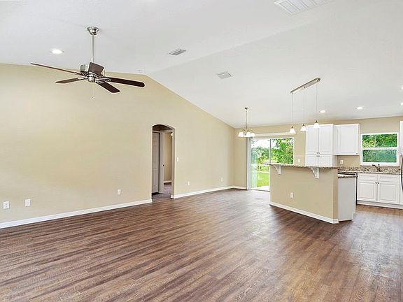 3rd image of 15654 SE 96th Ave