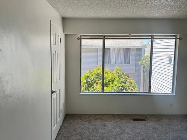 2000 Brookhurst St #27 — Photo 6