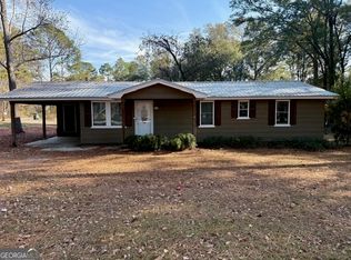 822 N Lewis St, Metter, GA 30439