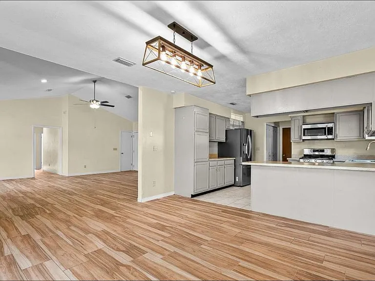 225 NW Mallard Pl — Photo 8