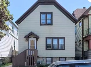 2125 W Grant St, Milwaukee, WI 53215