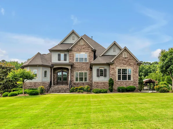 6250 Moinear Ln, Chapel Hill, NC 27514