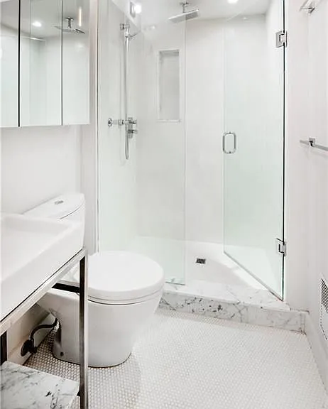 676 Richmond St W #105 — Photo 8