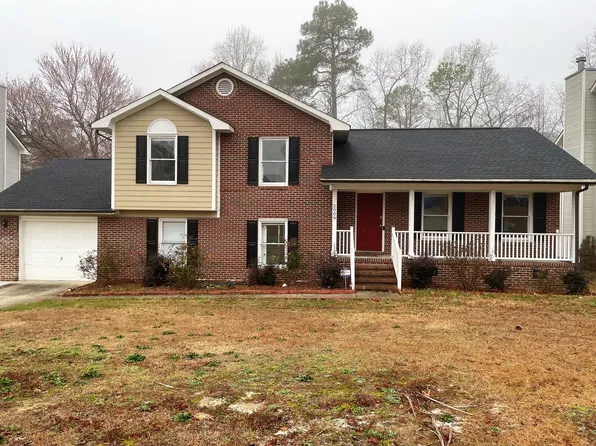 2009 Calista Cir, Fayetteville, NC 28304
